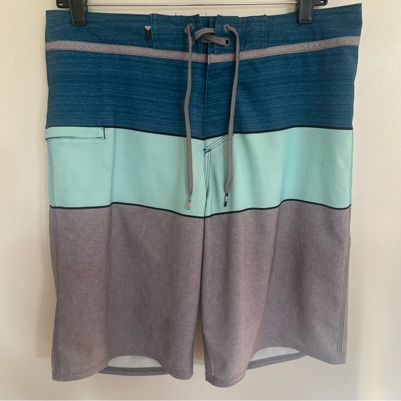 Quiksilver Board Shorts Mens Size 30 Blue Drawstring Summer Beach Casual Stretch - Picture 1 of 16